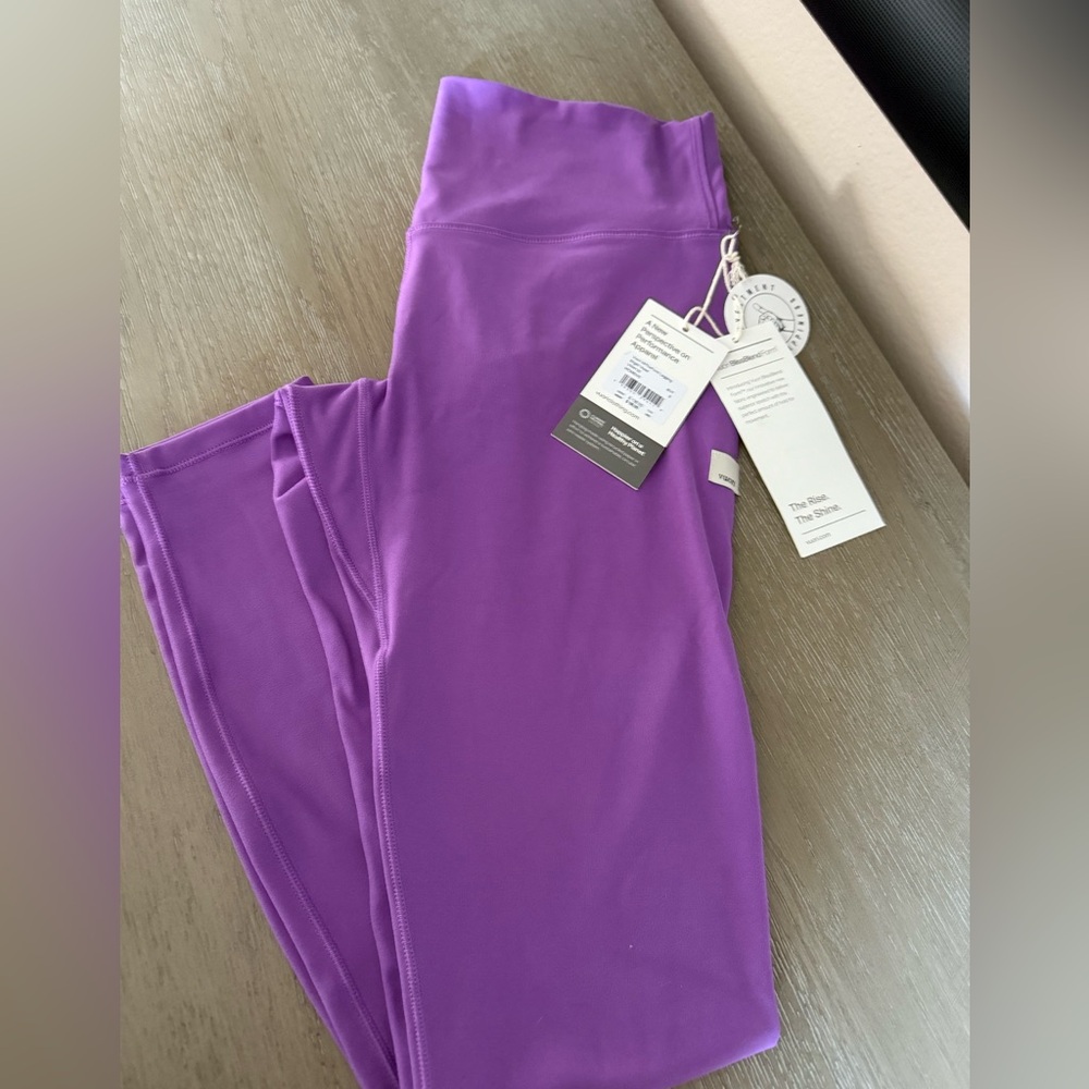 New Vuori AllTheForm bright violet